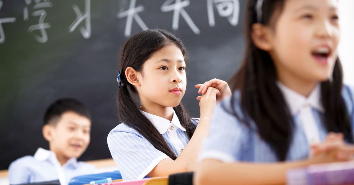 Chinese reading comprehension exam paper with tips to find answers